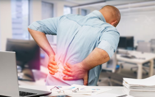 เช็กด่วน 5 อาการหมอนรองกระดูกทับเส้นประสาท กับ Prohealth Clinic